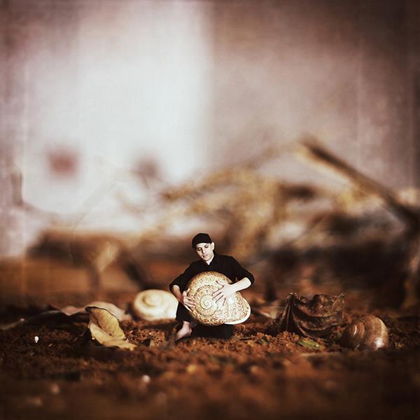 I Caught a Snail, 2013 - Ашраф Базнани