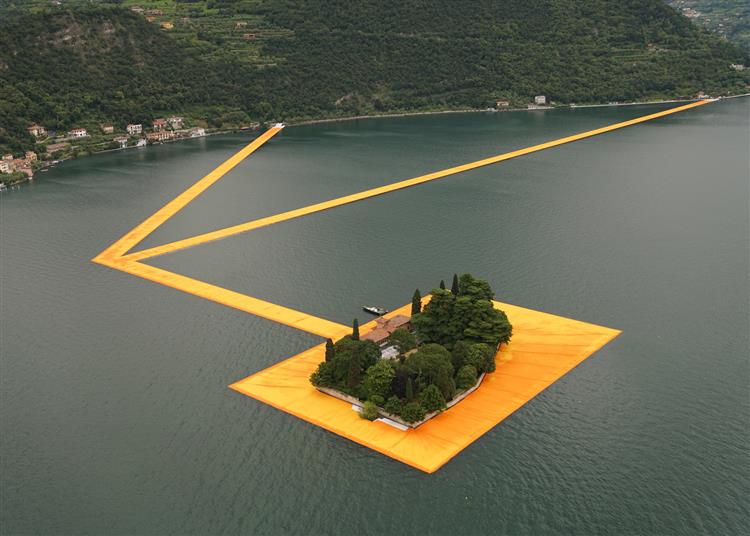The Floating Piers Lake Iseo Near Brescia Italy 2016 Christo And 