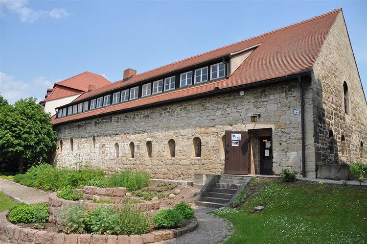Romanesque Long House at Bad Kösen, Germany, c.1100 - Романская архитектура
