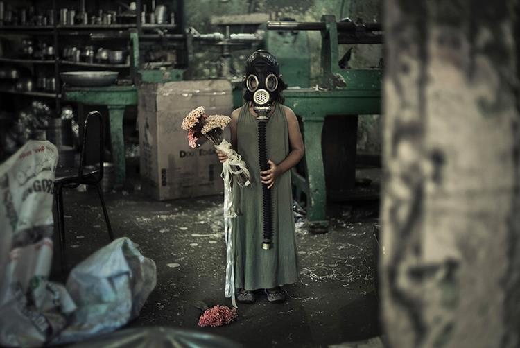 Girl With The Gas Mask, 2020 - Luiza Prado
