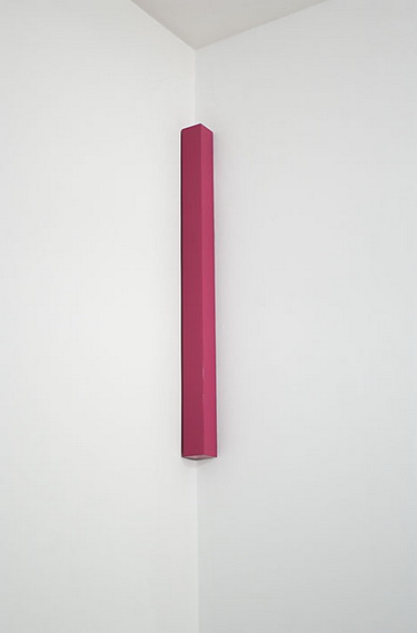 Violet-Red Small Pole, I, 1966 - Gianni Piacentino