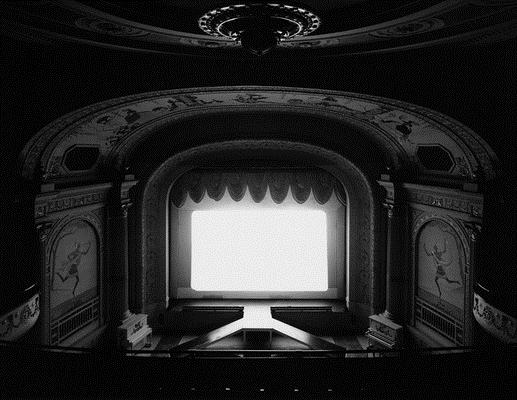 Cabot Street Cinema, Massachusetts, 1978 - Hiroshi Sugimoto