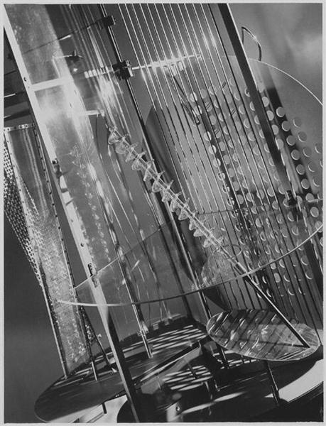Light-Space Modulator, 1930 - László Moholy-Nagy